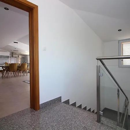 Apartamento Grande Rosa